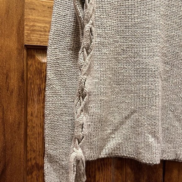 $5 ADD ON with $15+ Bundle American Eagle Outfitters sweater Lace-up Sz S EUC - Picture 2 of 9